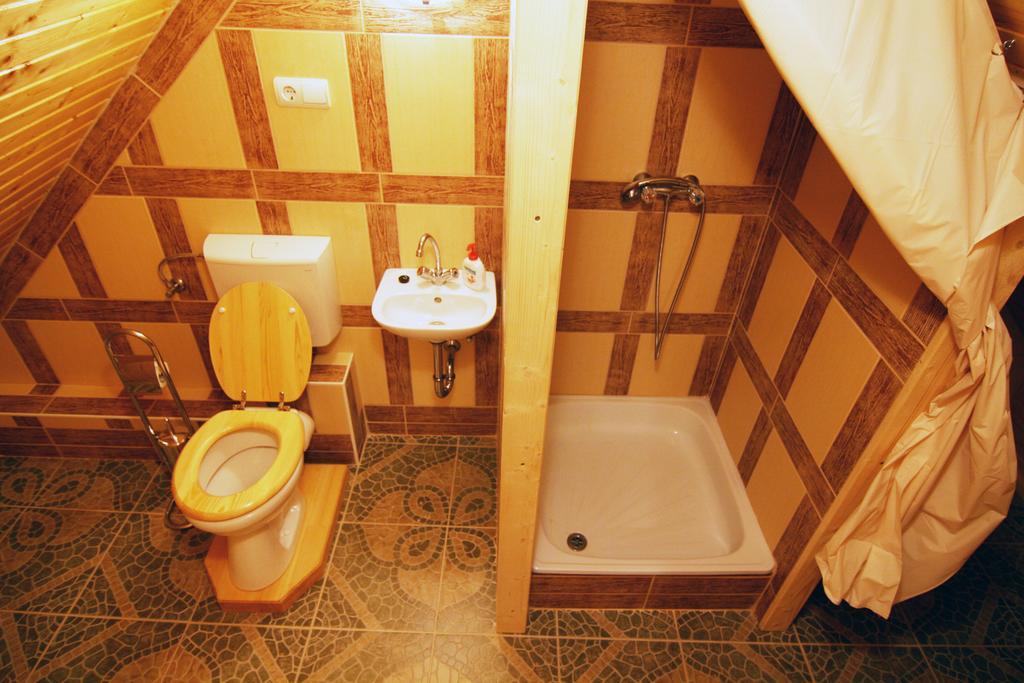 Kemences Porta Hotel Holloko Bilik gambar
